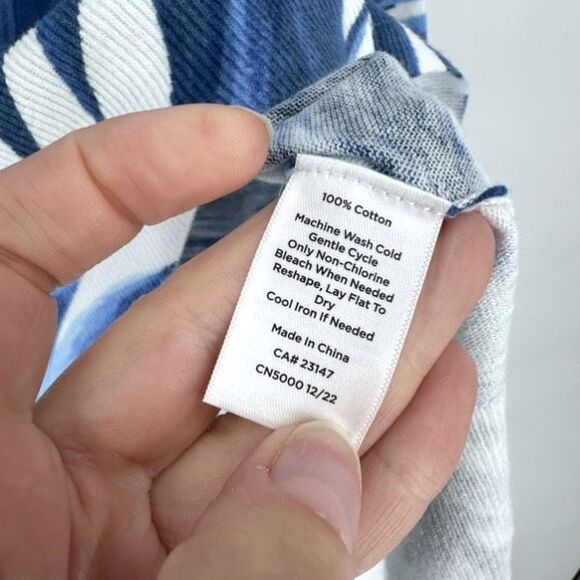 Talbots Tropical Blue & White Sweater V-Neck Size 2X Palm Print Plus Coastal - Picture 3 of 10